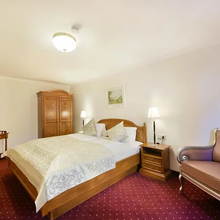 Cella Historic Boutique Hotell 4*