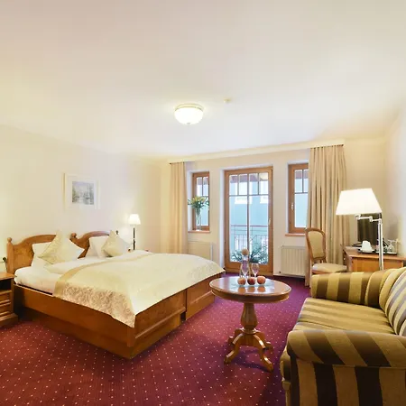 Cella Historic Boutique Hotell 4*