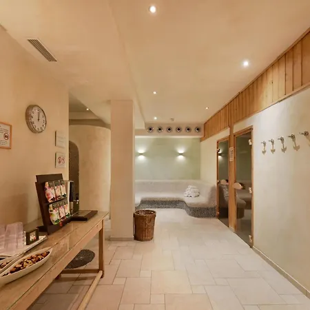 Hotel Cella Historic Boutique 4*