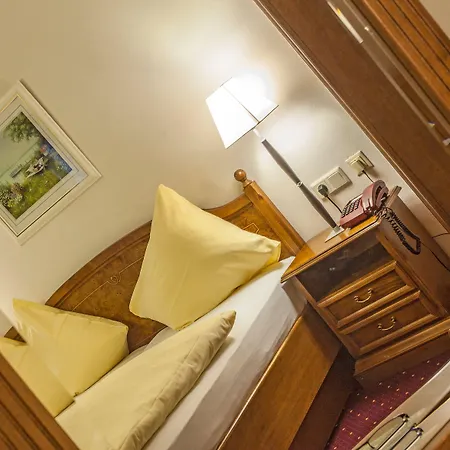 Hotell Cella Historic Boutique 4*