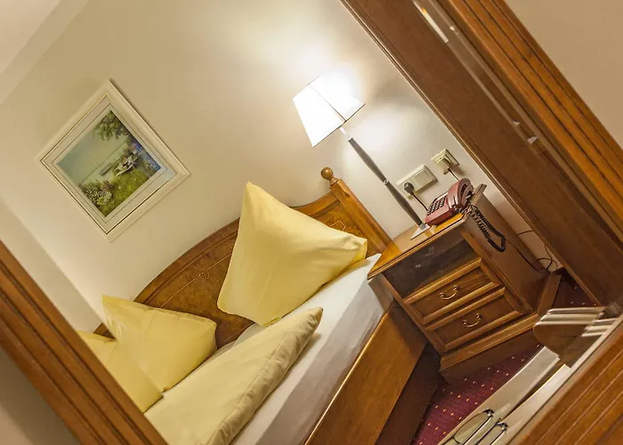 Hotell Cella Historic Boutique 4*